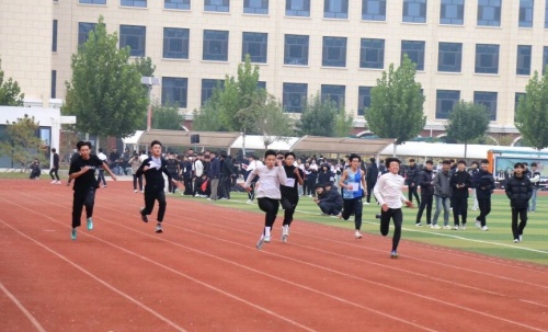 2026年石家莊東華鐵路學校卡分嗎？